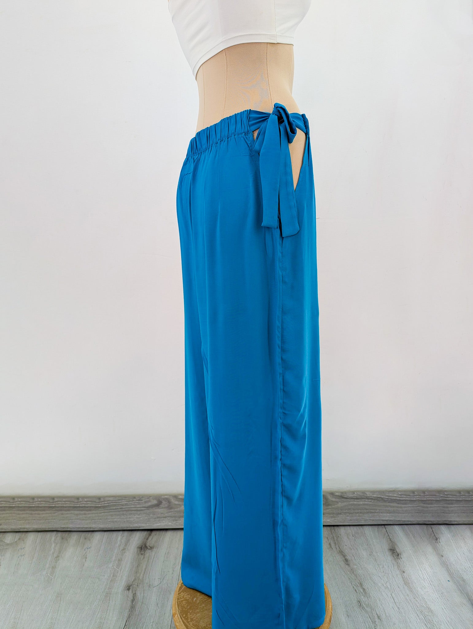 Pantalones Palazzo Cut Out Lazos