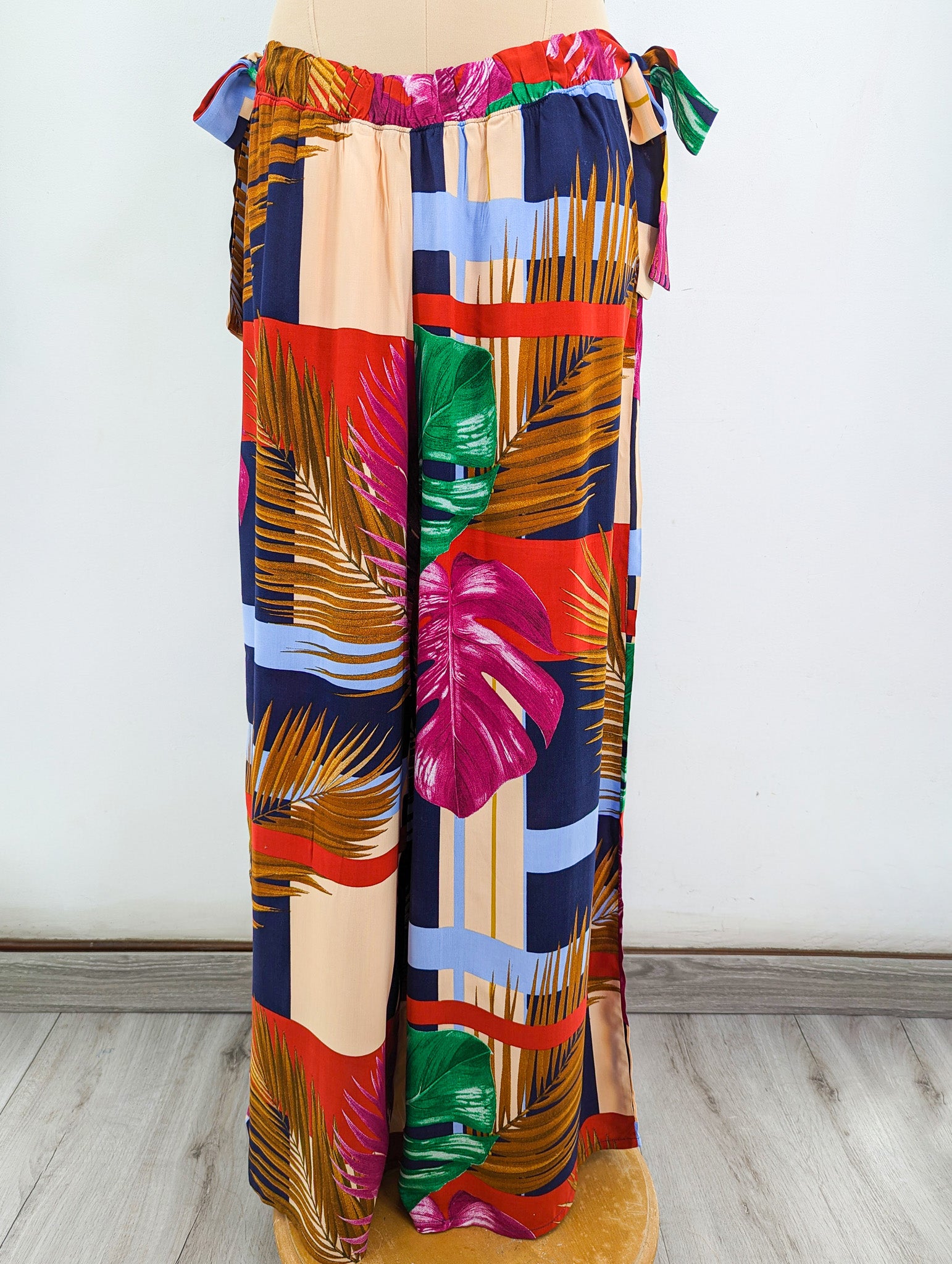 Pantalones Palazzo Cut Out Lazos