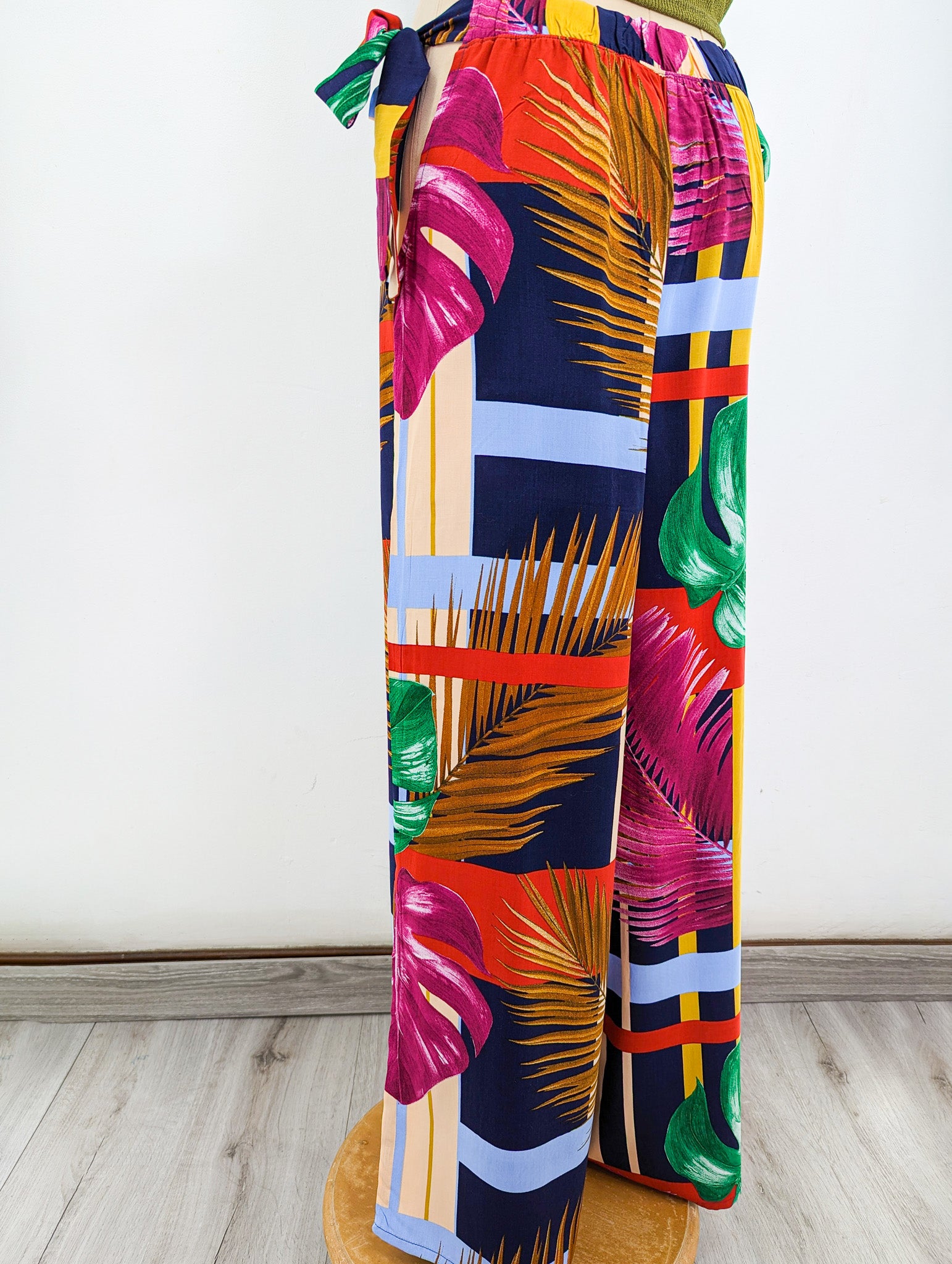 Pantalones Palazzo Cut Out Lazos